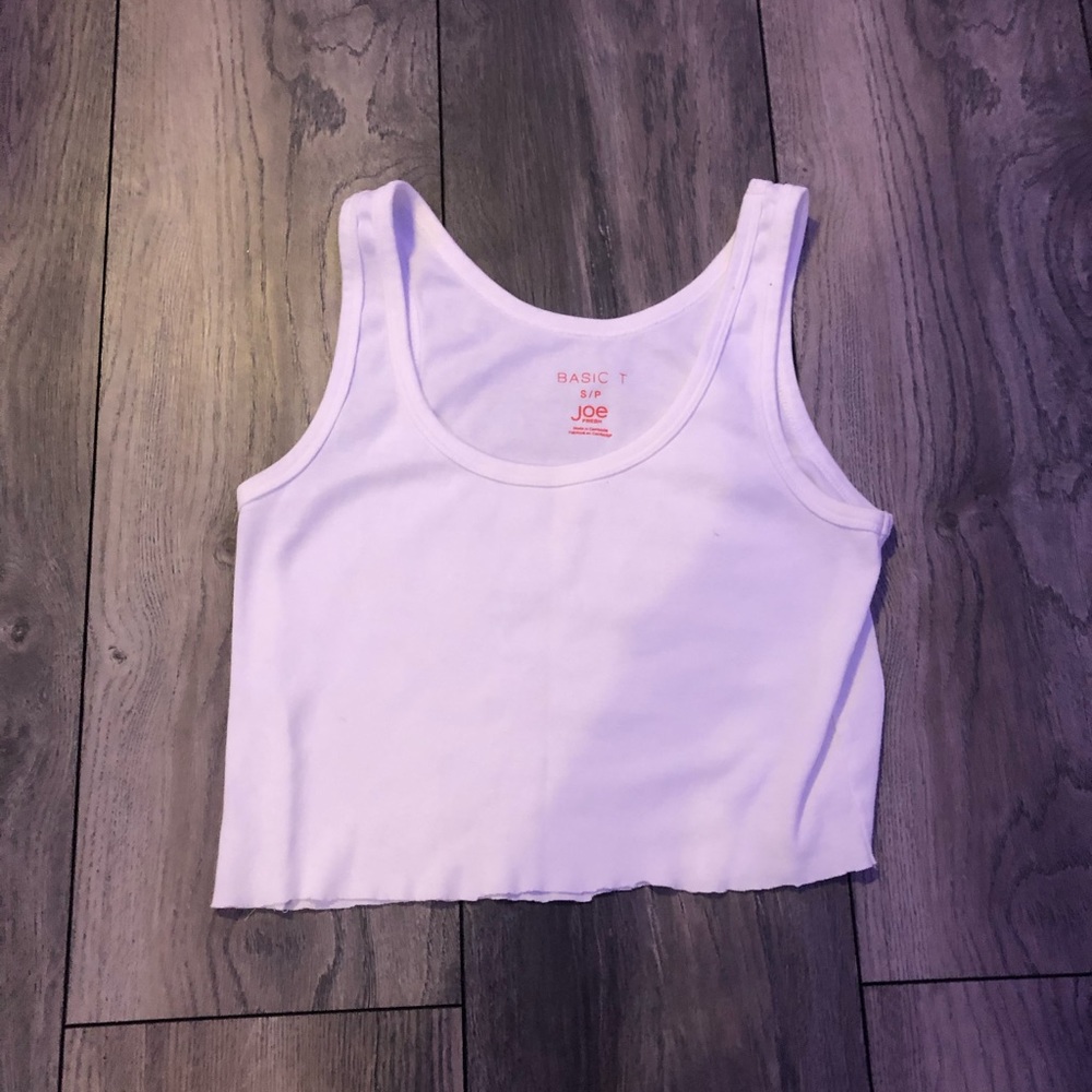 BASIC WHITE T